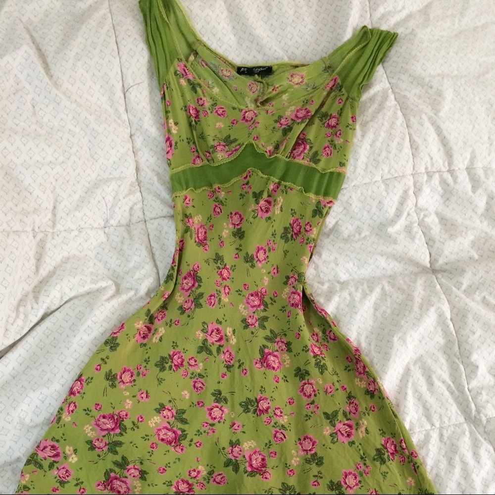 VINTAGE BETSEY JOHNSON SPRING DRESS 🍀🌷